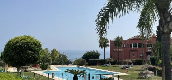 Продажа апартаментов на первом этаже в Benalmadena 0