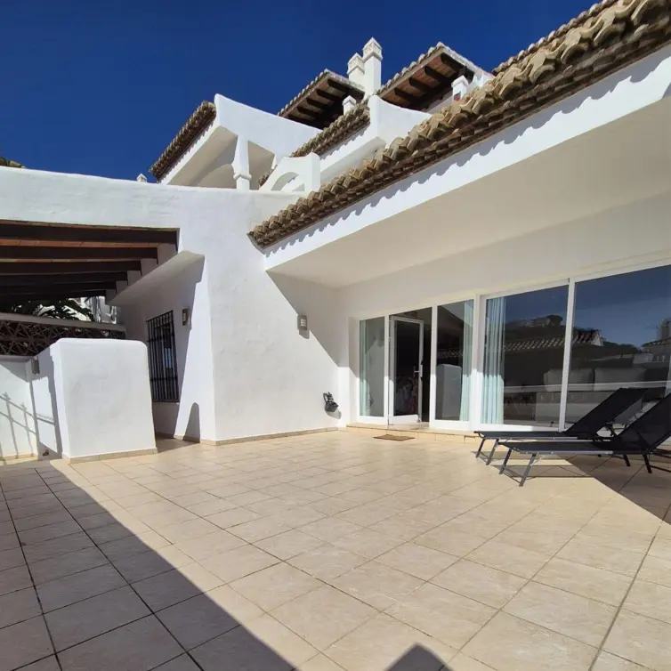 Sale of ground floor apartment in Benalmadena