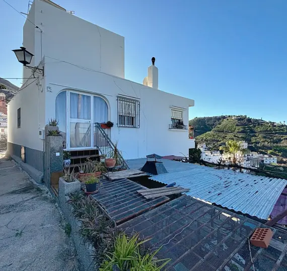 Sale of detached villa in Cómpeta