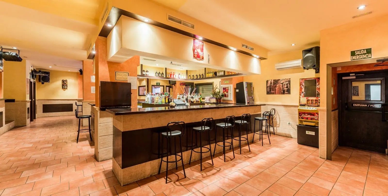 Sale of business in Fuengirola 4