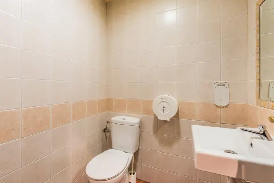 Image 6 thumb