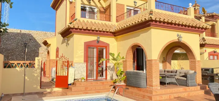 Sale of semi-detached house in Torrox 0