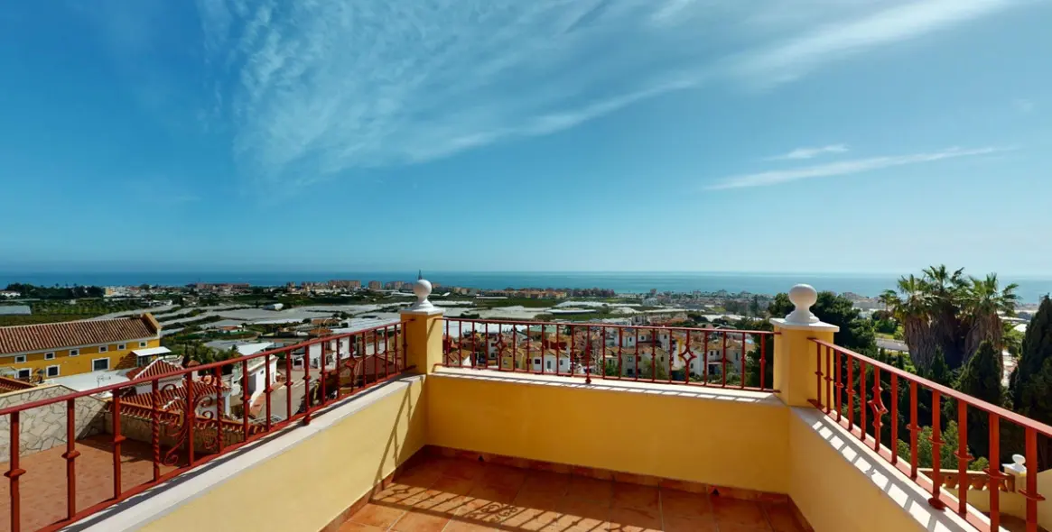 Sale of semi-detached house in Torrox 2