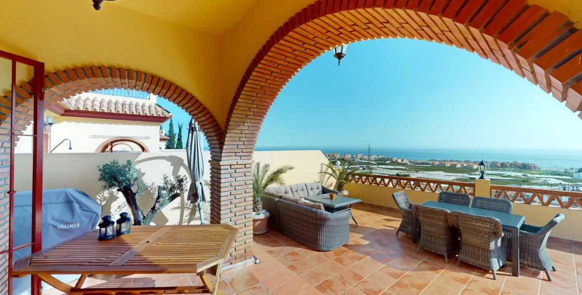 Sale of semi-detached house in Torrox 3