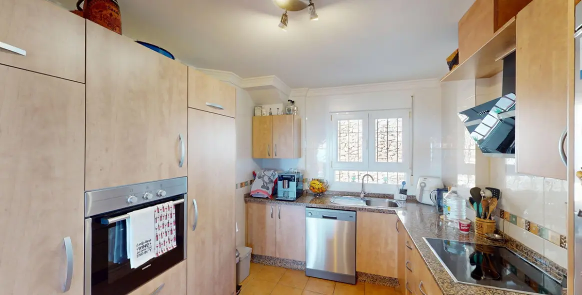 Sale of semi-detached house in Torrox 11