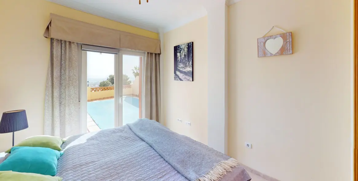 Sale of semi-detached house in Torrox 15