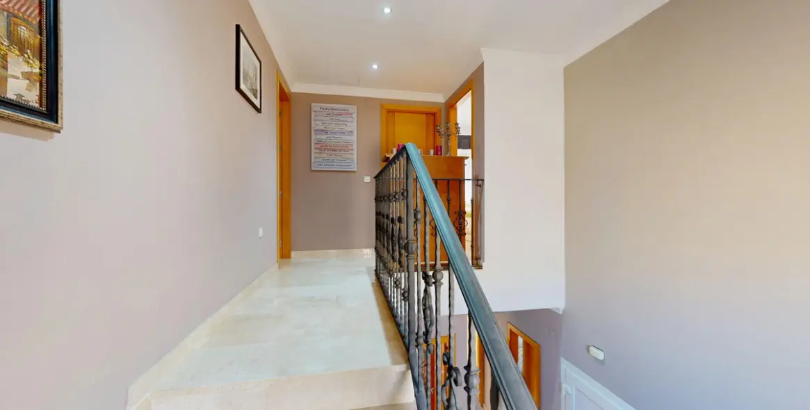 Sale of semi-detached house in Torrox 20