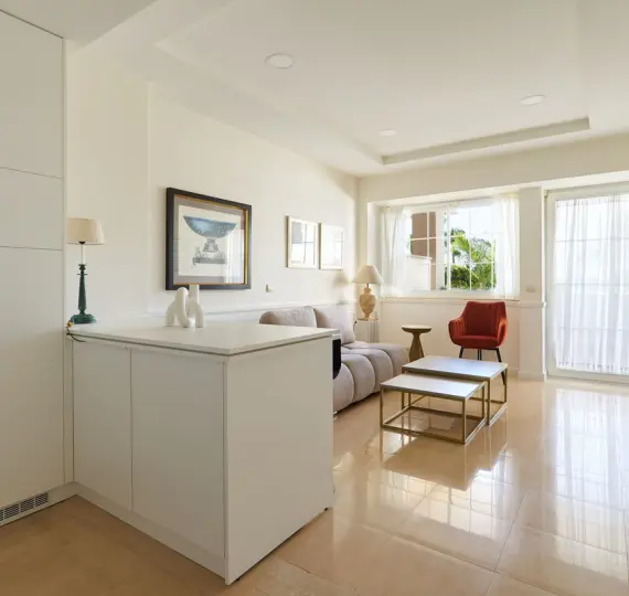 Short-term rent of middle floor apartment in The Golden Mile