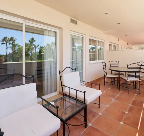 Short-term rent of middle floor apartment in The Golden Mile