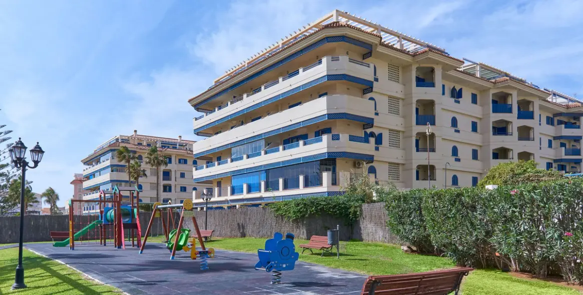 Продажа апартаментов на первом этаже в Manilva (район San Luis de Sabinillas) 1