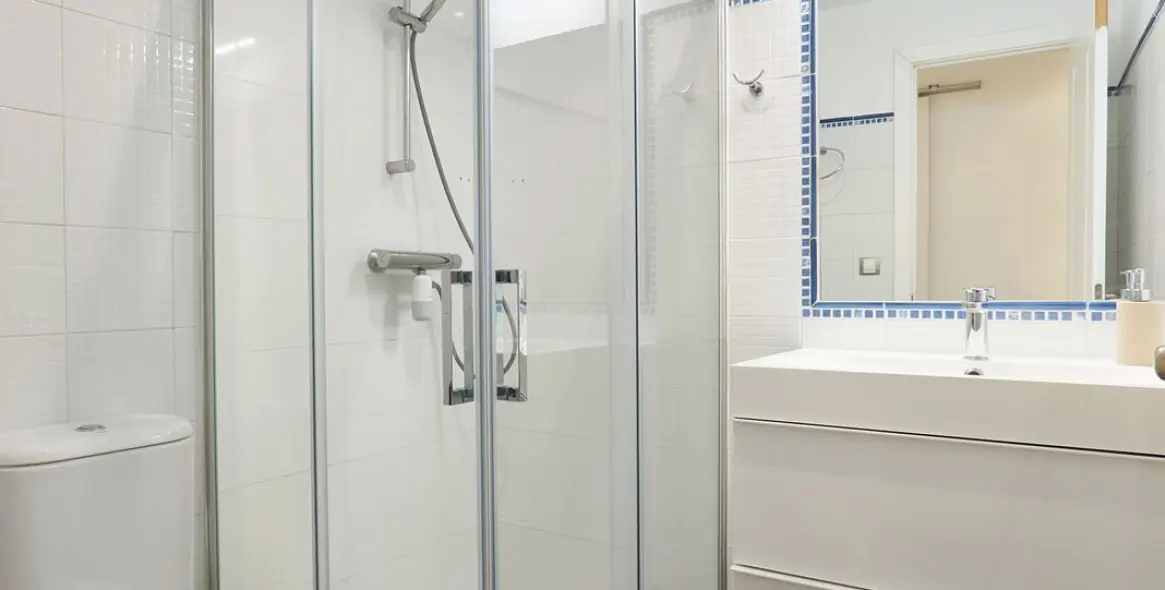 Sale of ground floor apartment in San Luis de Sabinillas 22