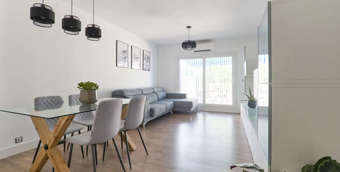 Sale of ground floor apartment in San Luis de Sabinillas 25