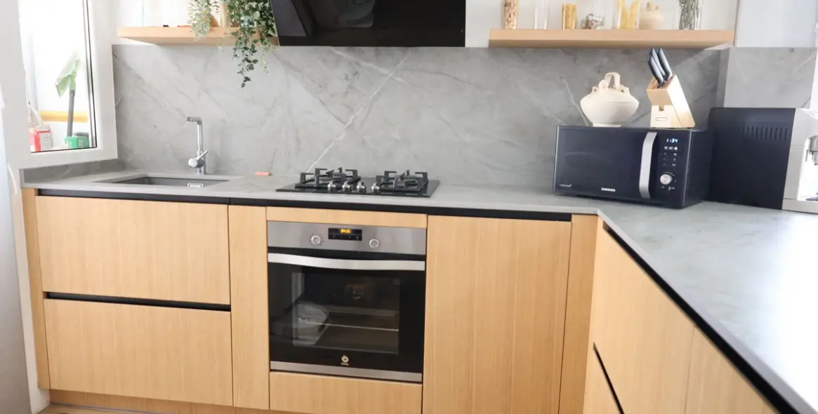 Sale of penthouse in Calahonda 6