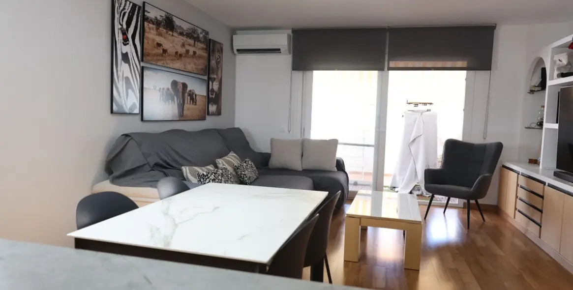 Sale of penthouse in Calahonda 8