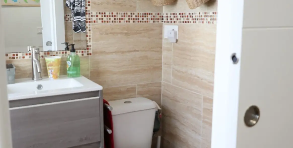 Sale of penthouse in Calahonda 18