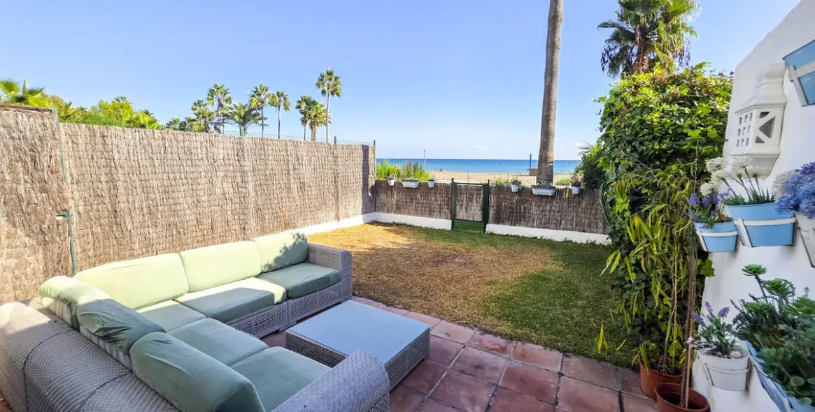 Sale of ground floor apartment in Casares Playa 2