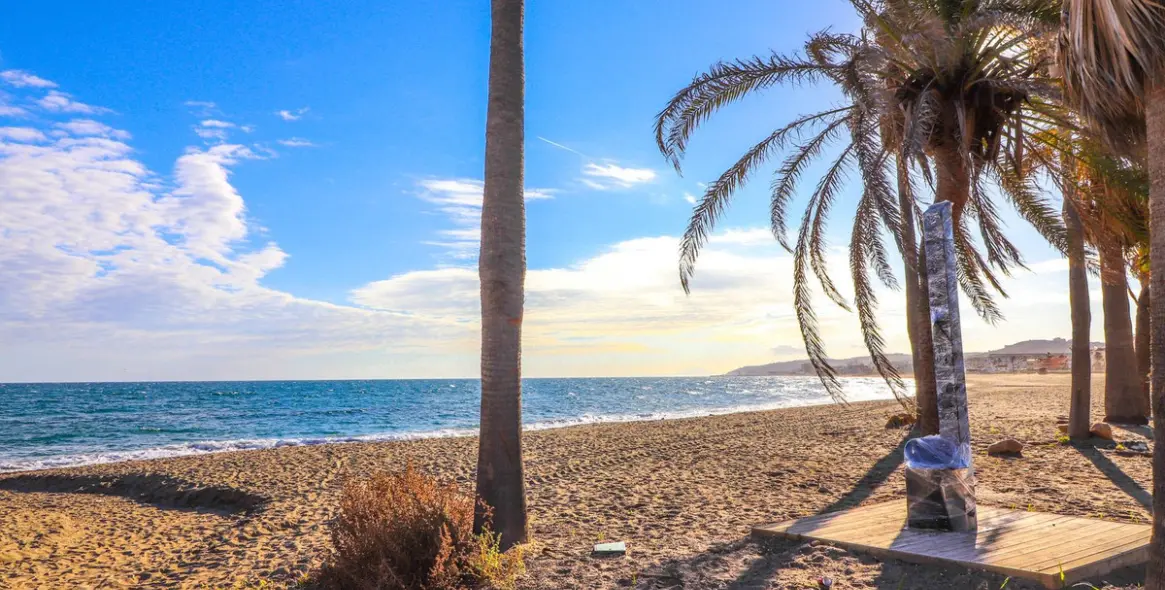 Sale of ground floor apartment in Casares Playa 50