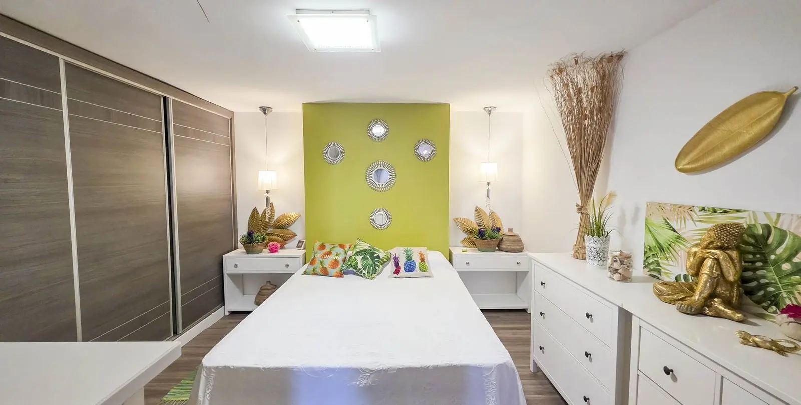 Sale of ground floor apartment in Casares Playa 11
