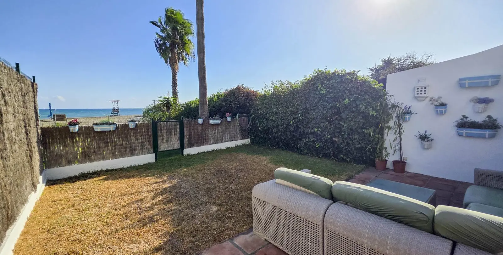 Sale of ground floor apartment in Casares Playa 48