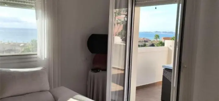 Sale of penthouse in Benalmadena 3