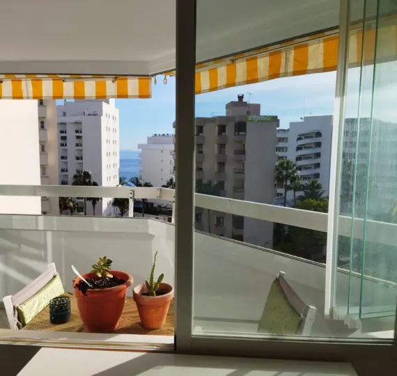 Продажа апартаментов на среднем этаже в Marbella