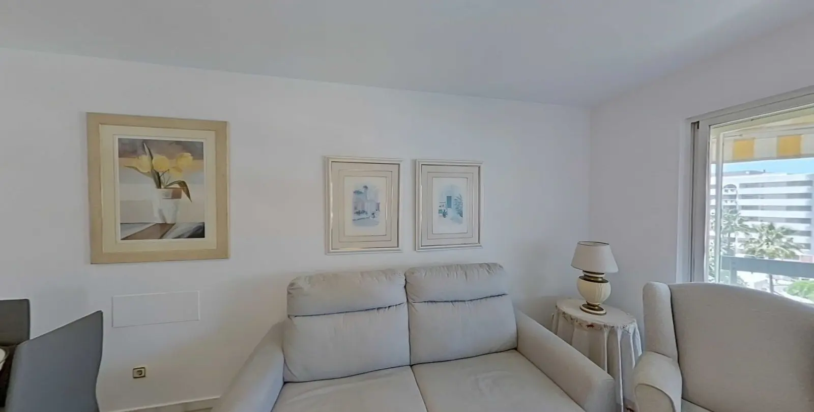 Sale of middle floor apartment in Marbella 3