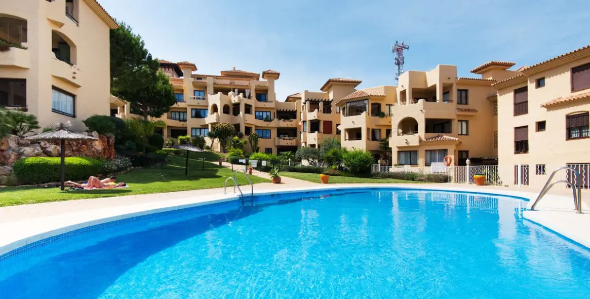 Продажа апартаментов на среднем этаже в Benalmadena 1