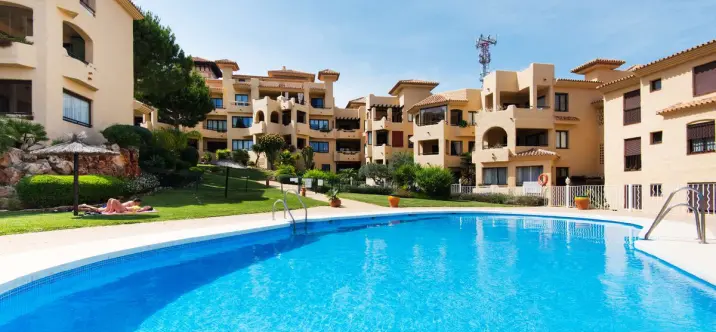 Venta de apartamento en planta media en Benalmadena 0
