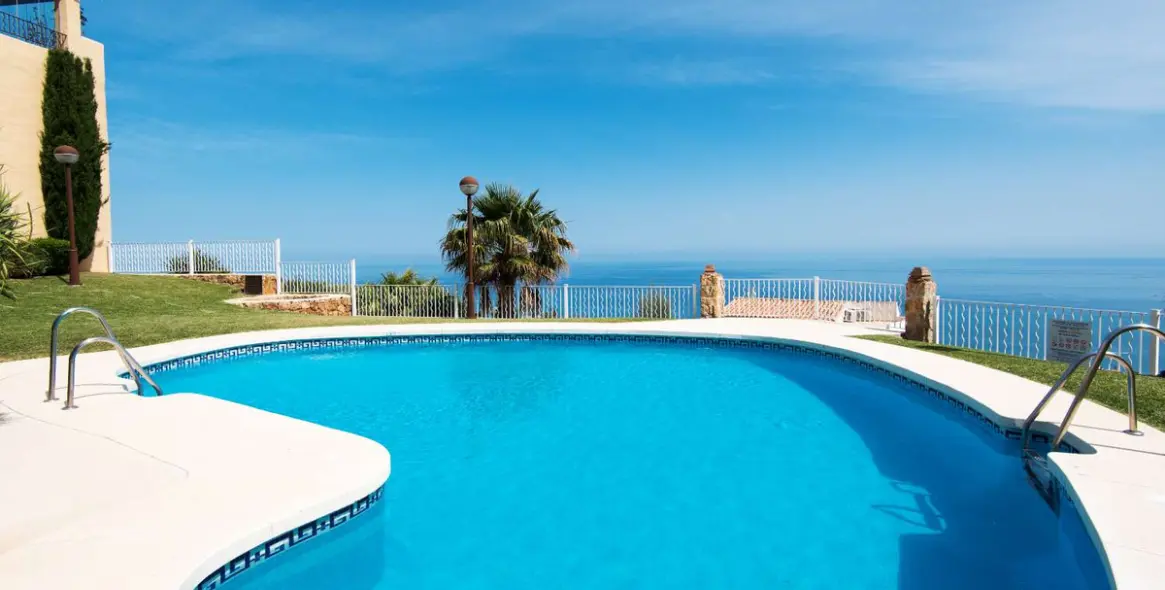 Продажа апартаментов на среднем этаже в Benalmadena 2