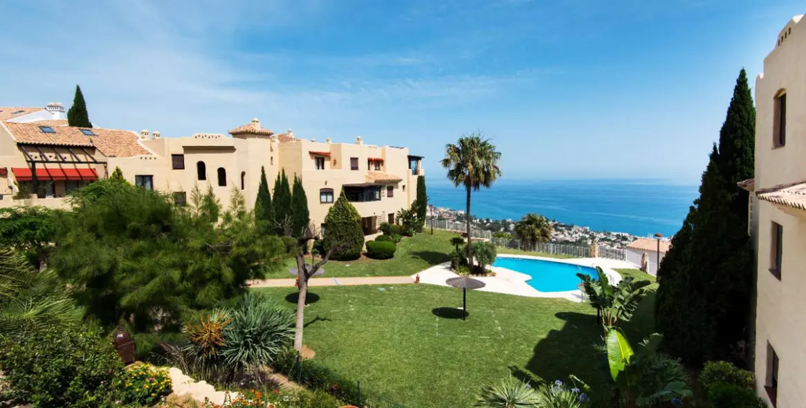 Продажа апартаментов на среднем этаже в Benalmadena 3