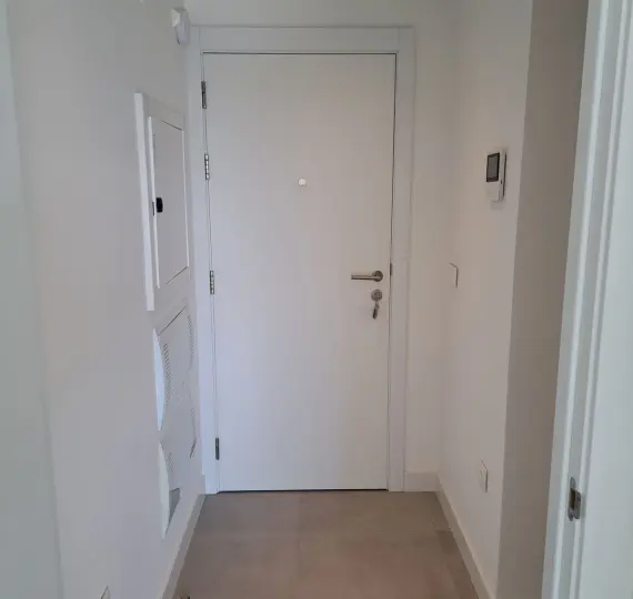Middle floor apartment R5228689