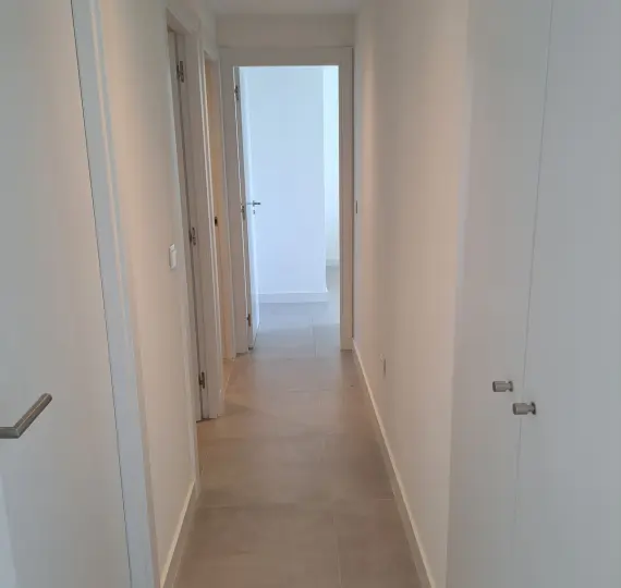 Middle floor apartment R5228689