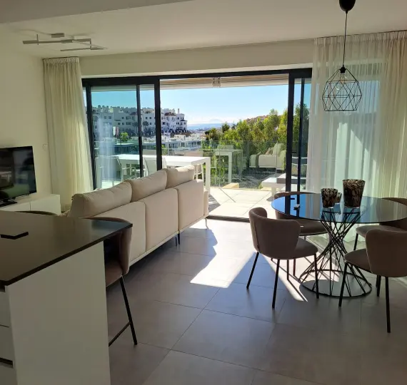 Middle floor apartment R5228689