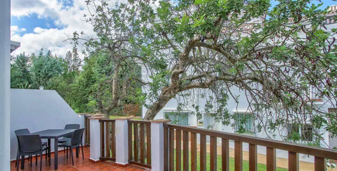 Продажа дома на две семьи в Lauro Golf 3