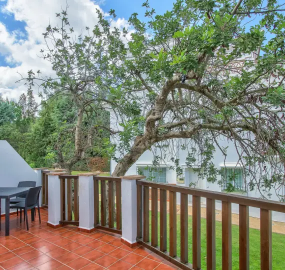 Продажа дома на две семьи в Lauro Golf