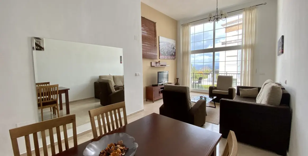 Продажа дома на две семьи в Lauro Golf 7