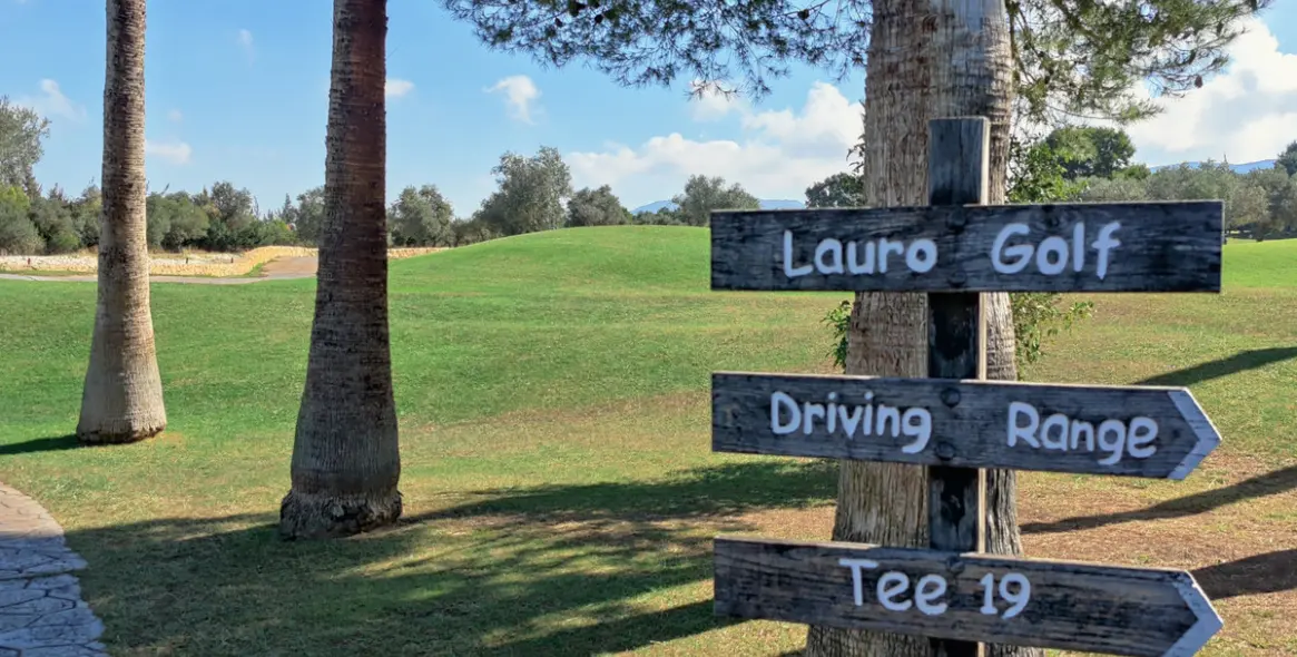 Sale of semi-detached house in Lauro Golf 29