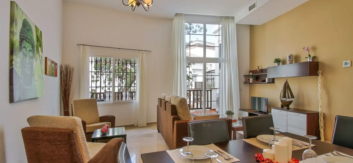 Venta de casa pareada en Lauro Golf 1