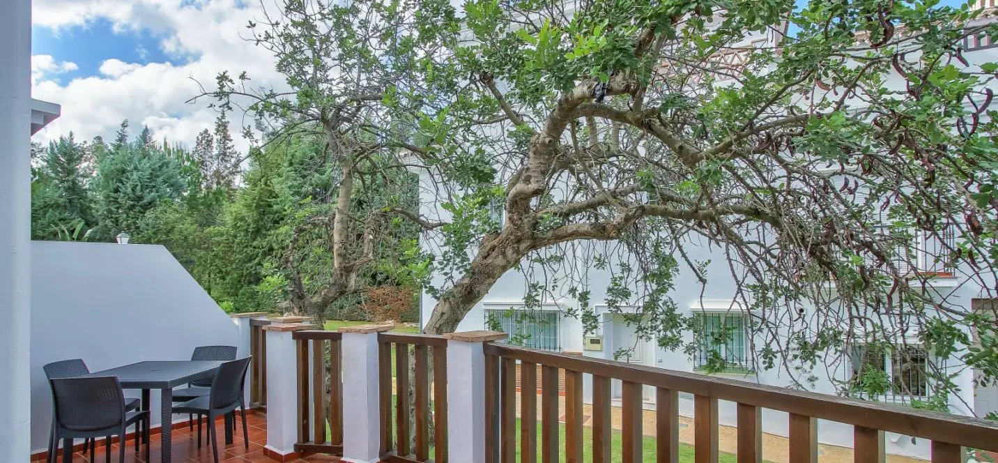 Venta de casa pareada en Lauro Golf 2