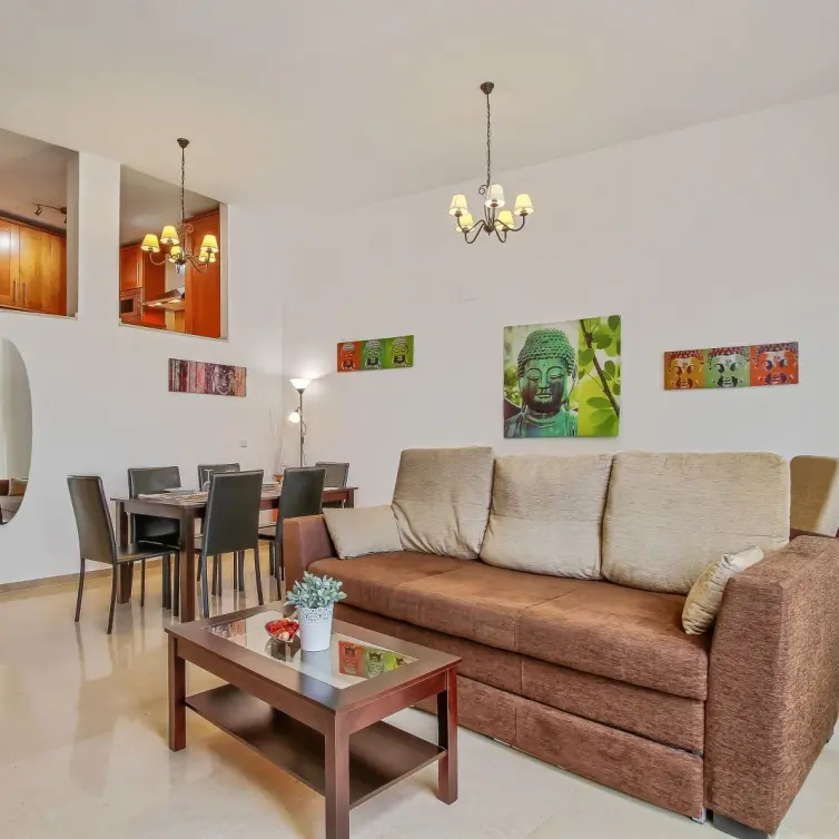 Venta de casa pareada en Lauro Golf