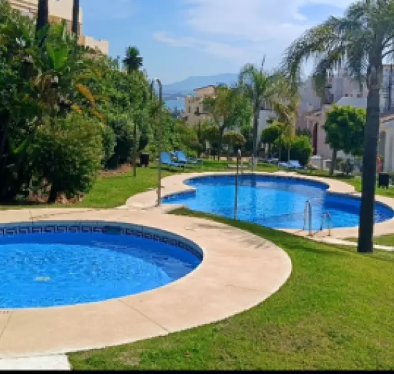 Sale of penthouse duplex in Casares Playa