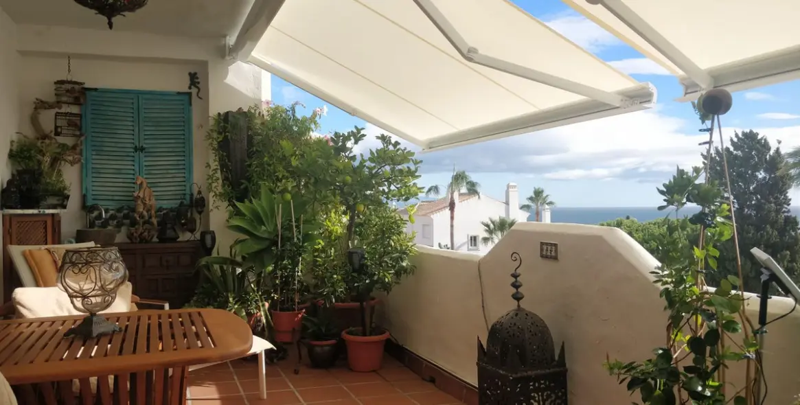 Продажа двухуровневого пентхауса в Casares Playa 7