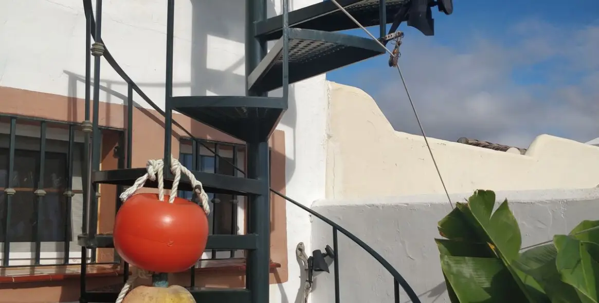 Продажа двухуровневого пентхауса в Casares Playa 8