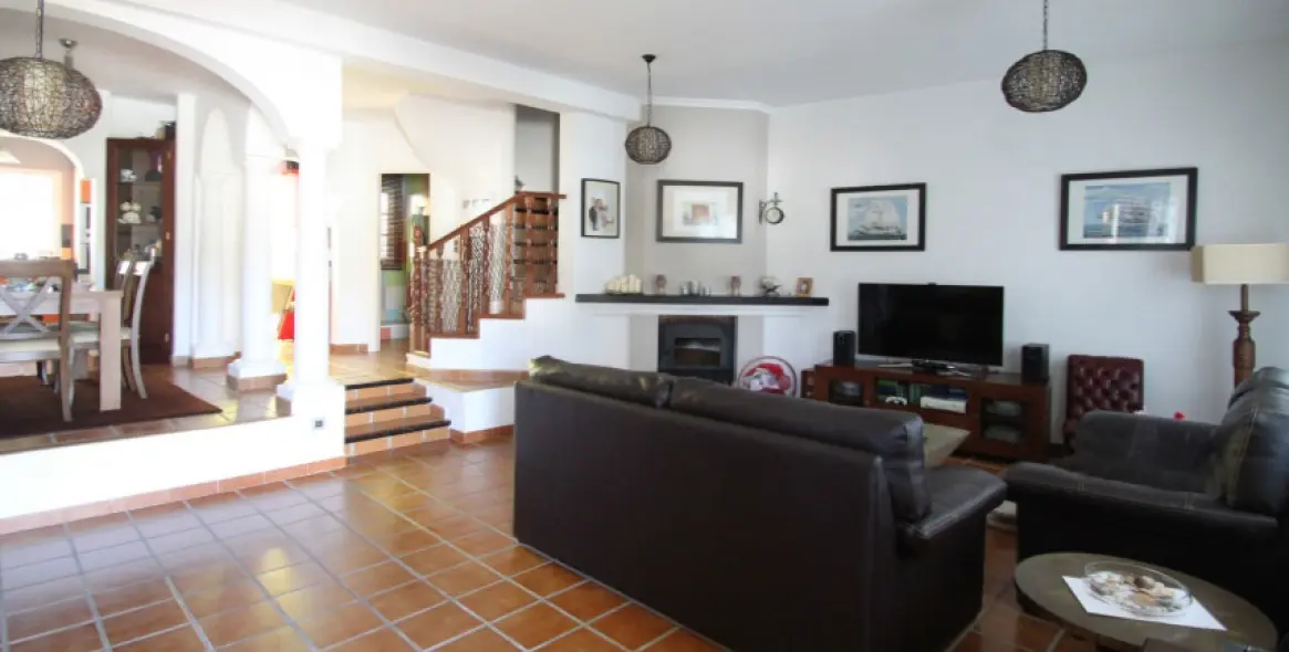 Продажа таунхауса в Istán 10