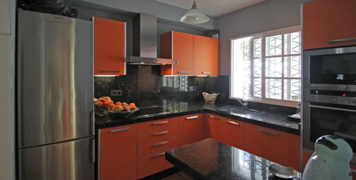 Продажа таунхауса в Istán 11