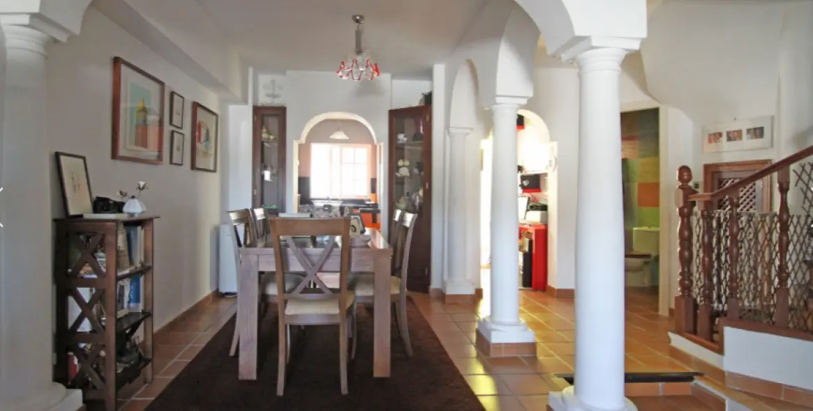 Продажа таунхауса в Istán 15