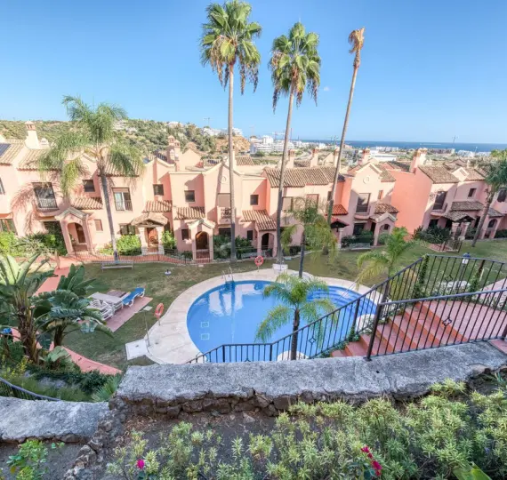 Sale of townhouse in Estepona