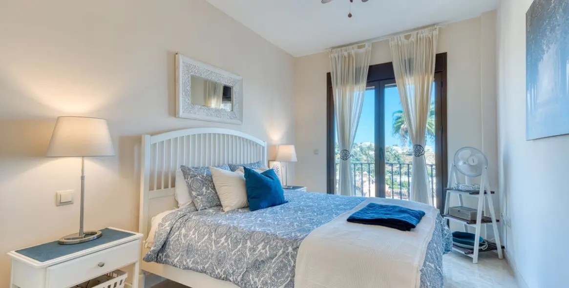 Sale of townhouse in Estepona 11