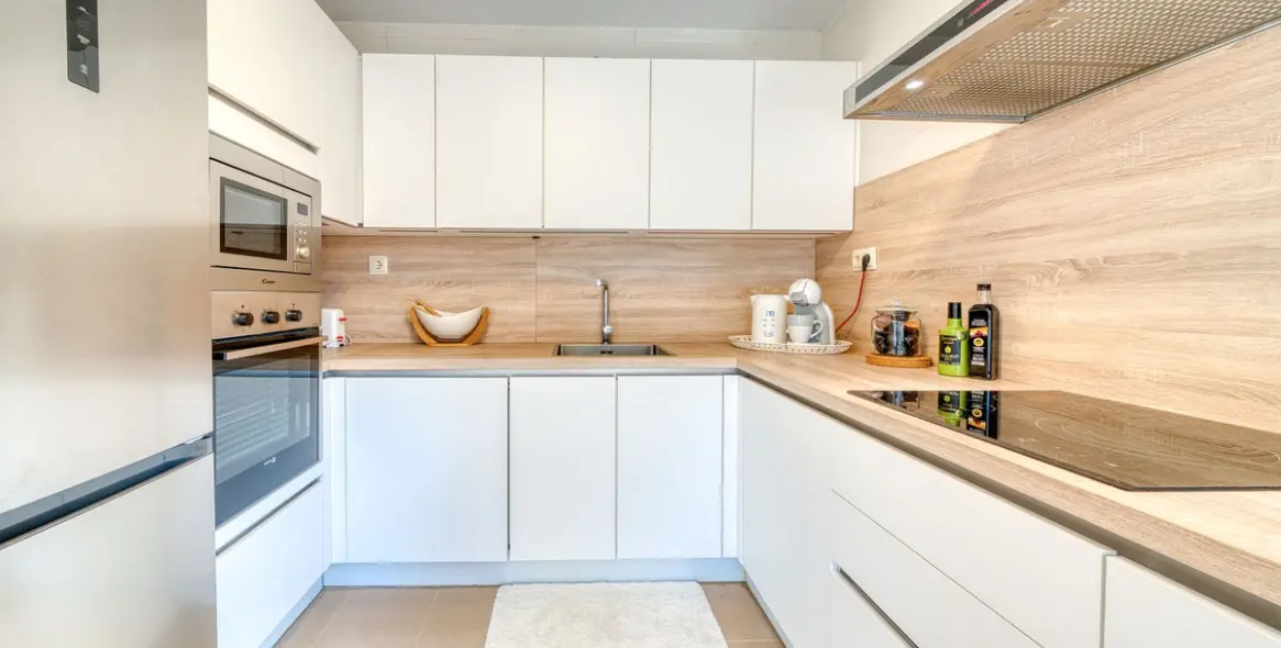 Sale of townhouse in Estepona 16