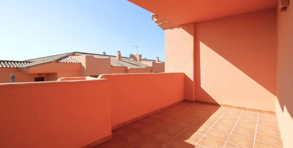 Sale of penthouse duplex in Benahavís 12